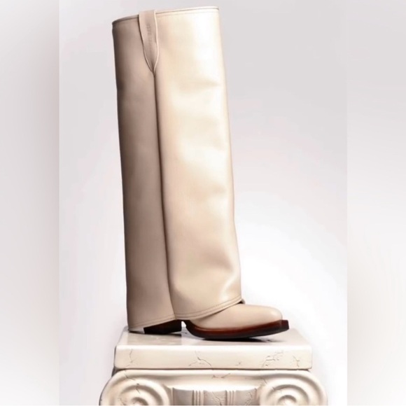 Bambi Bali Lumi Extra High Leather BootHandmade from costa rica 38 Retail $598